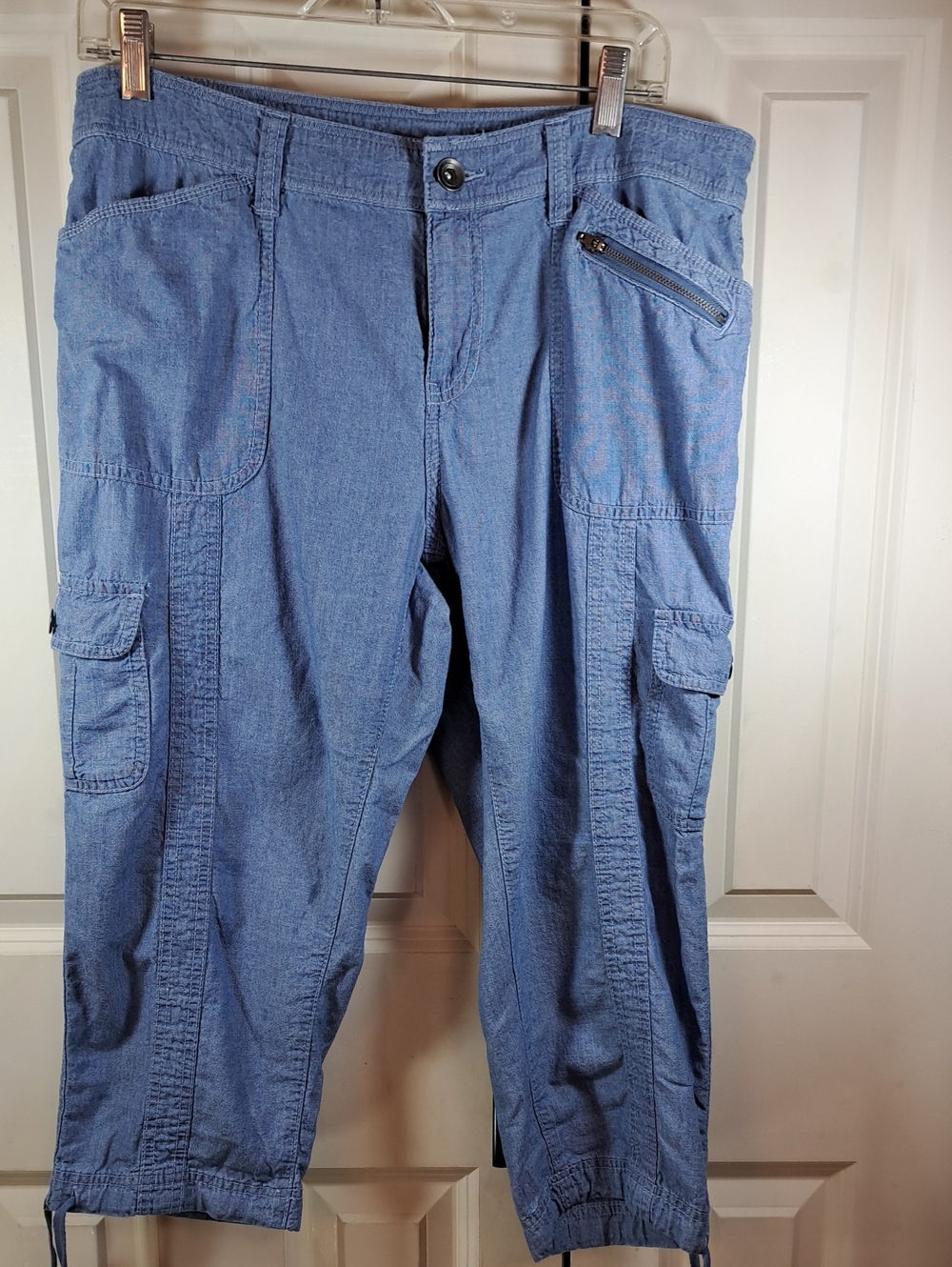 Faded Glory Light Blue Cropped Cargo Pants
